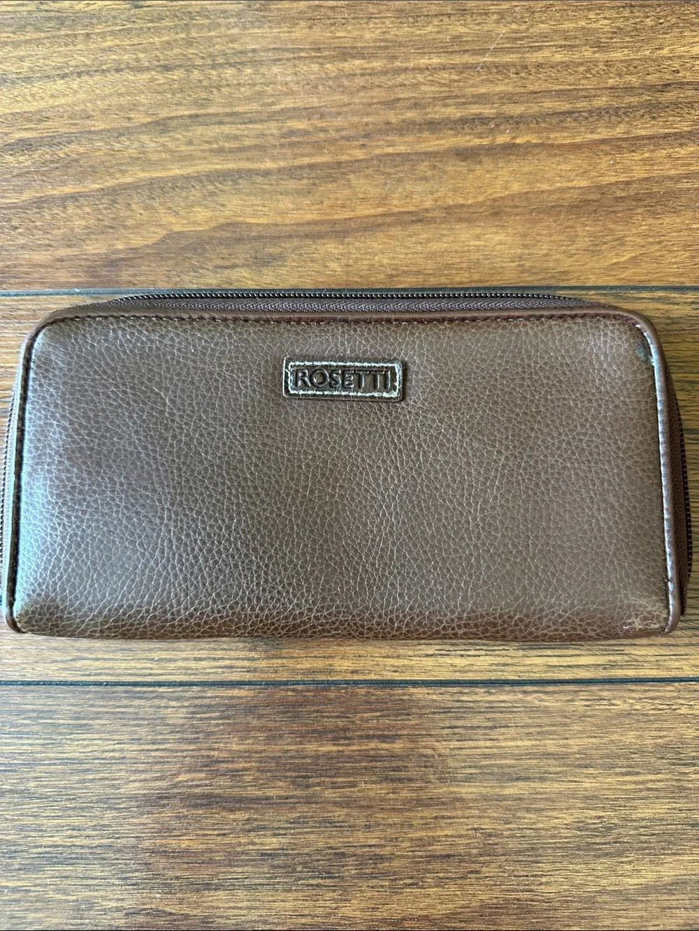 🟤🟤GUC Rosetti Brown Pebbled Zip Wallet🟤🟤